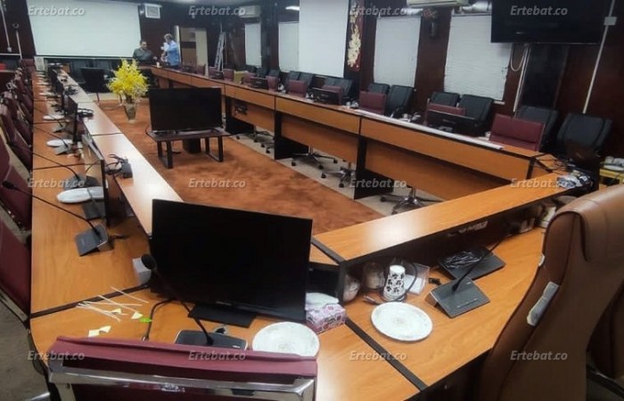 شرکت بهره برداری نفت و گاز گچساران ( سالن مدیران )